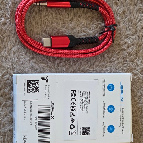 JSAUX USB-C to 3.5mm Aux Cable, 1 m – Red - Picture 2 of 3